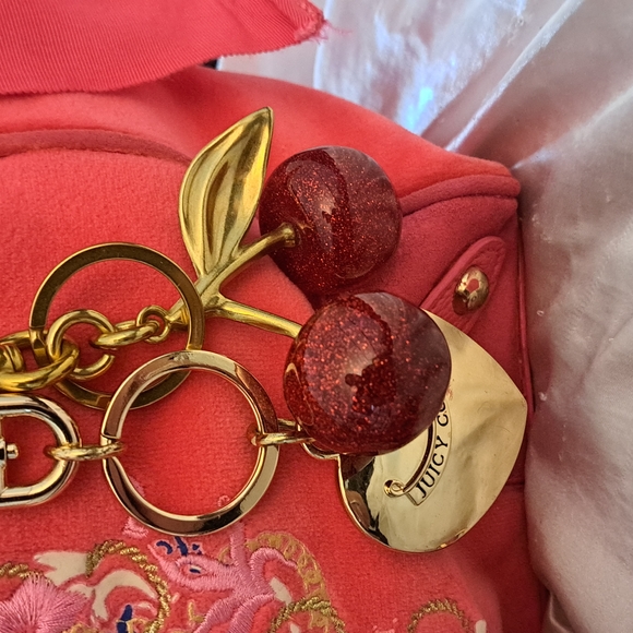 Juicy Couture Red Handbag and Wallet Set - Picture 3 of 12